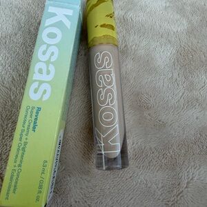 Kosas Very Light Concealer with Pink Undertones